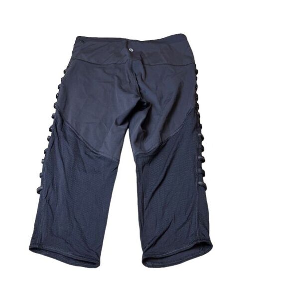 Lululemon Sunshine Salutation Crop (Full-On Luxtreme) Black Size 8 - Picture 8 of 12